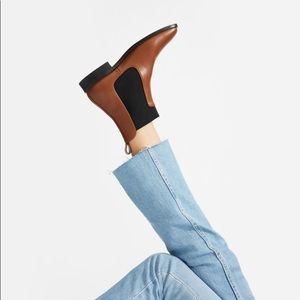 Everlane The Italian Square Toe Leather Chelsea Boot